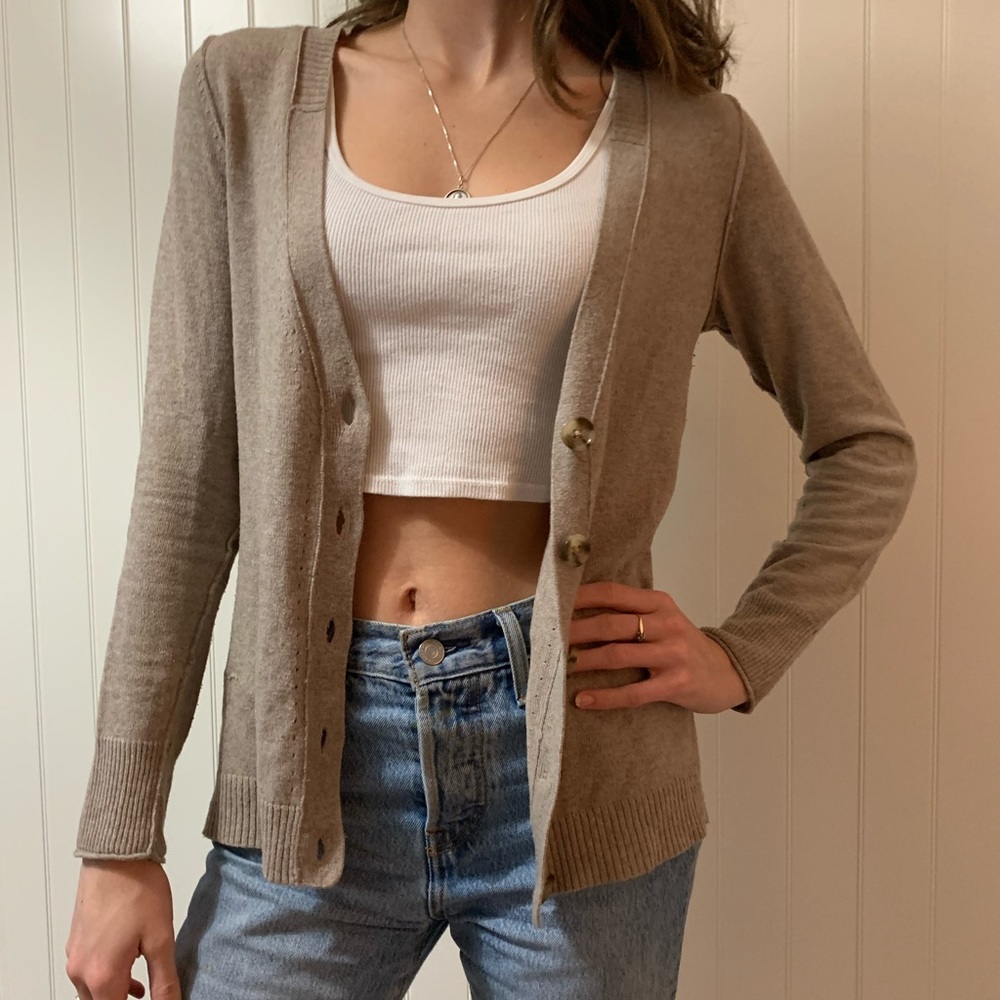 Women’s Light Weight Cardigan